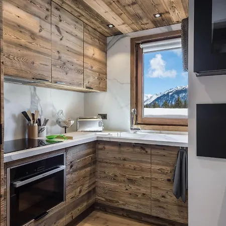 Appartement Bel Rénové à Courchevel, Aux Pieds, Place De Parking Pour 6 Personnes - Fr-1-564-19 *